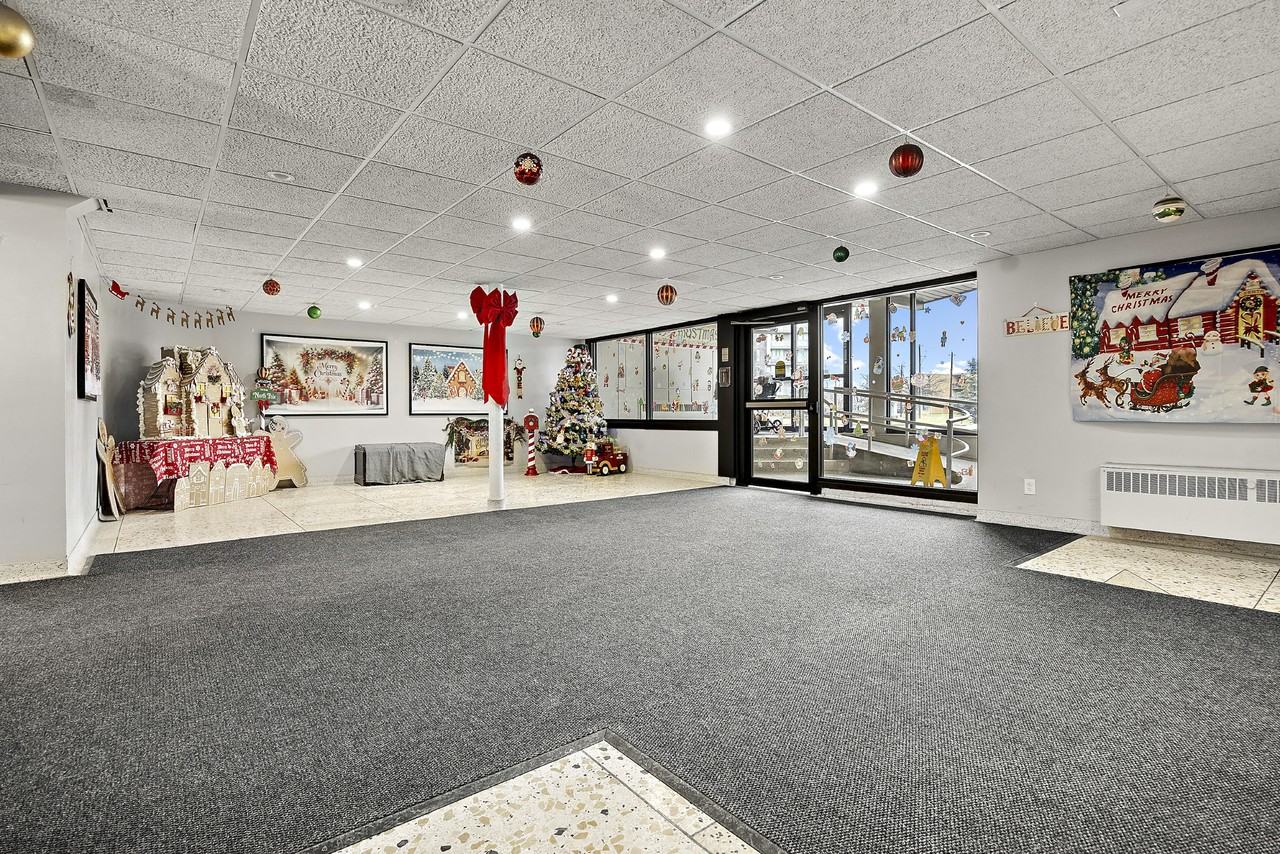 60 Esther Lorrie Drive - Photo 4 of 10