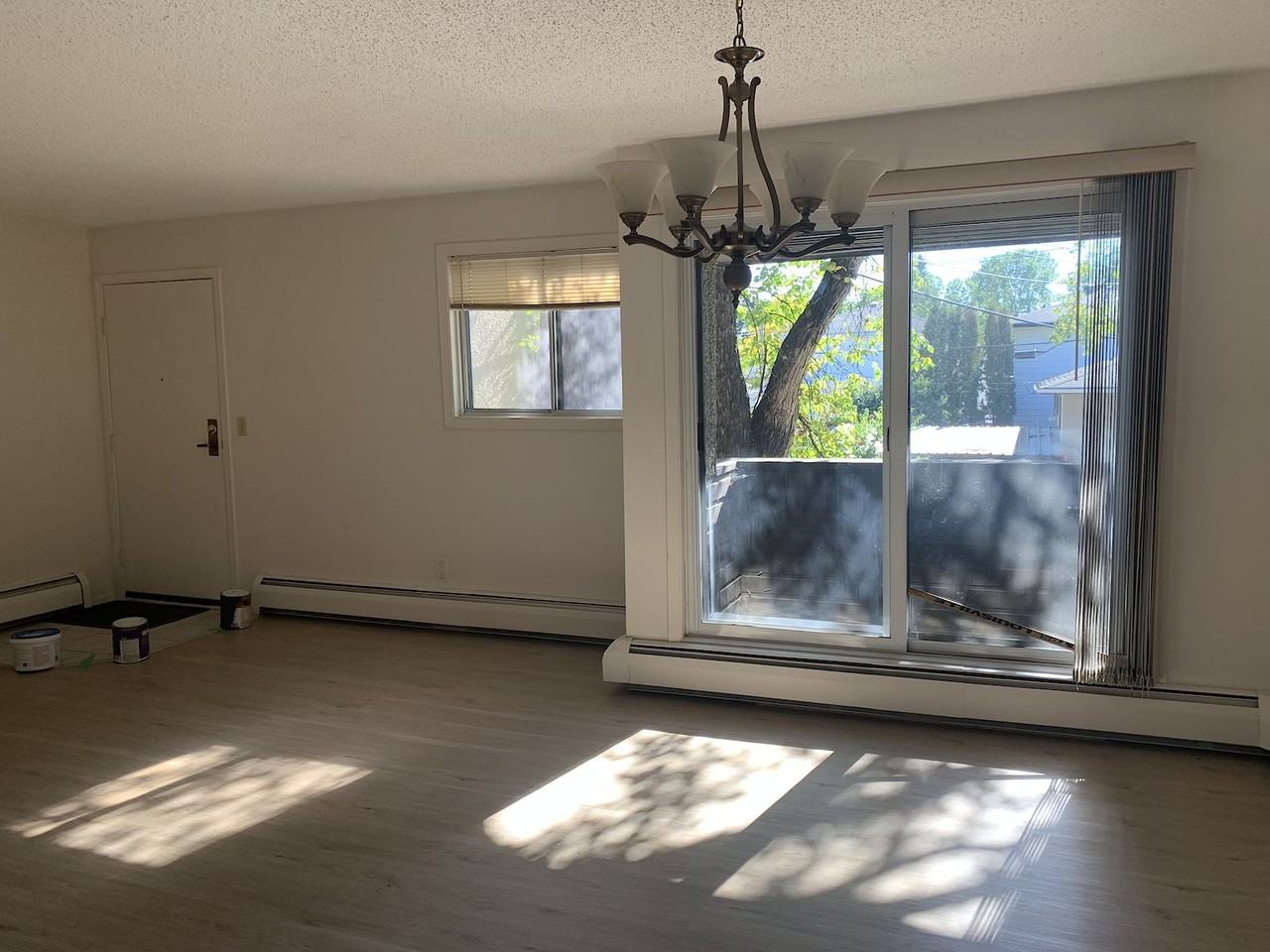 7915 112 Avenue Northwest 202, Edmonton, Alberta, Canada, T5B 2J8 - Photo 4 of 12