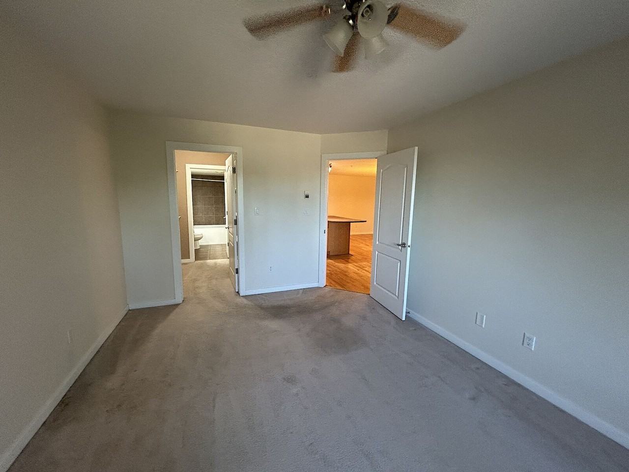 278 Suder Greens Drive Northwest 238, Edmonton, Alberta, Canada, T5T 6V6 - Photo 7 of 14