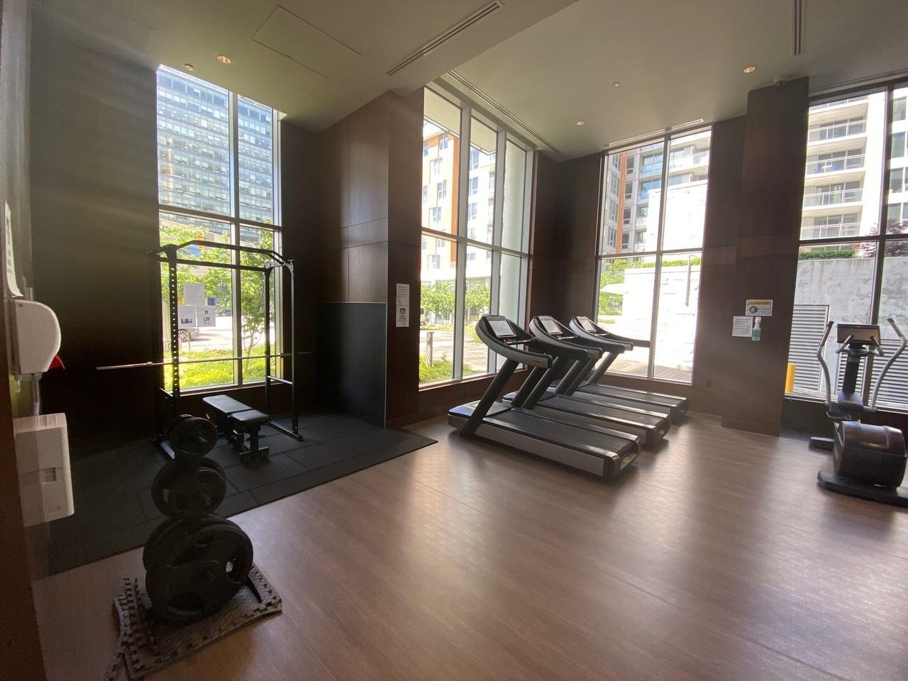 W1 Towers - Photo 3 of 7