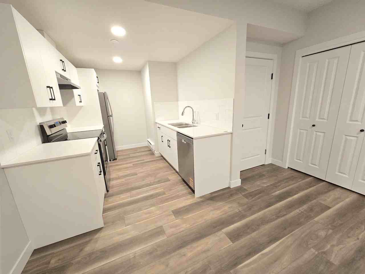 5109 Pilot Lane - Photo 7 of 40