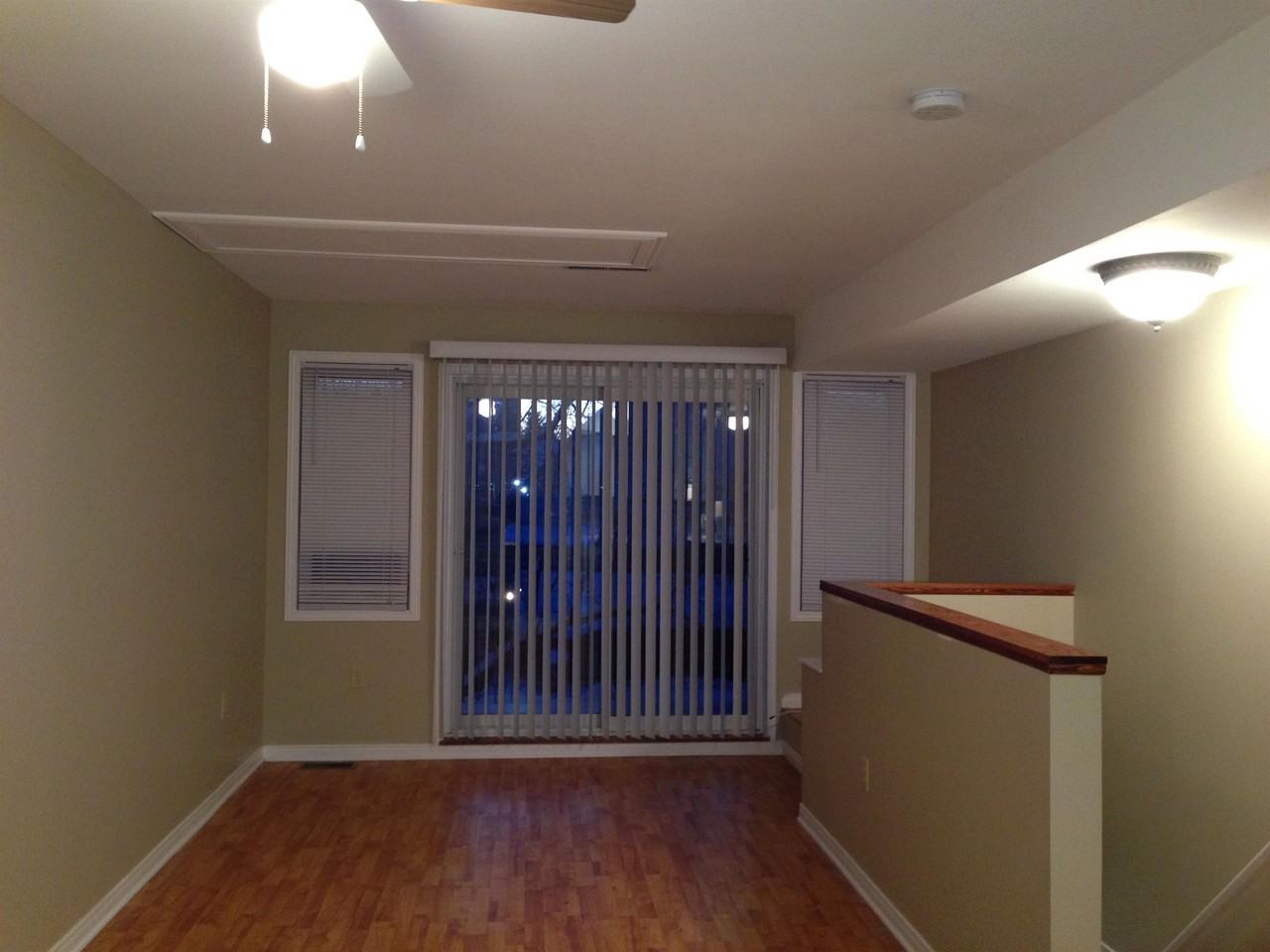 110 Stirling Avenue - Photo 5 of 34