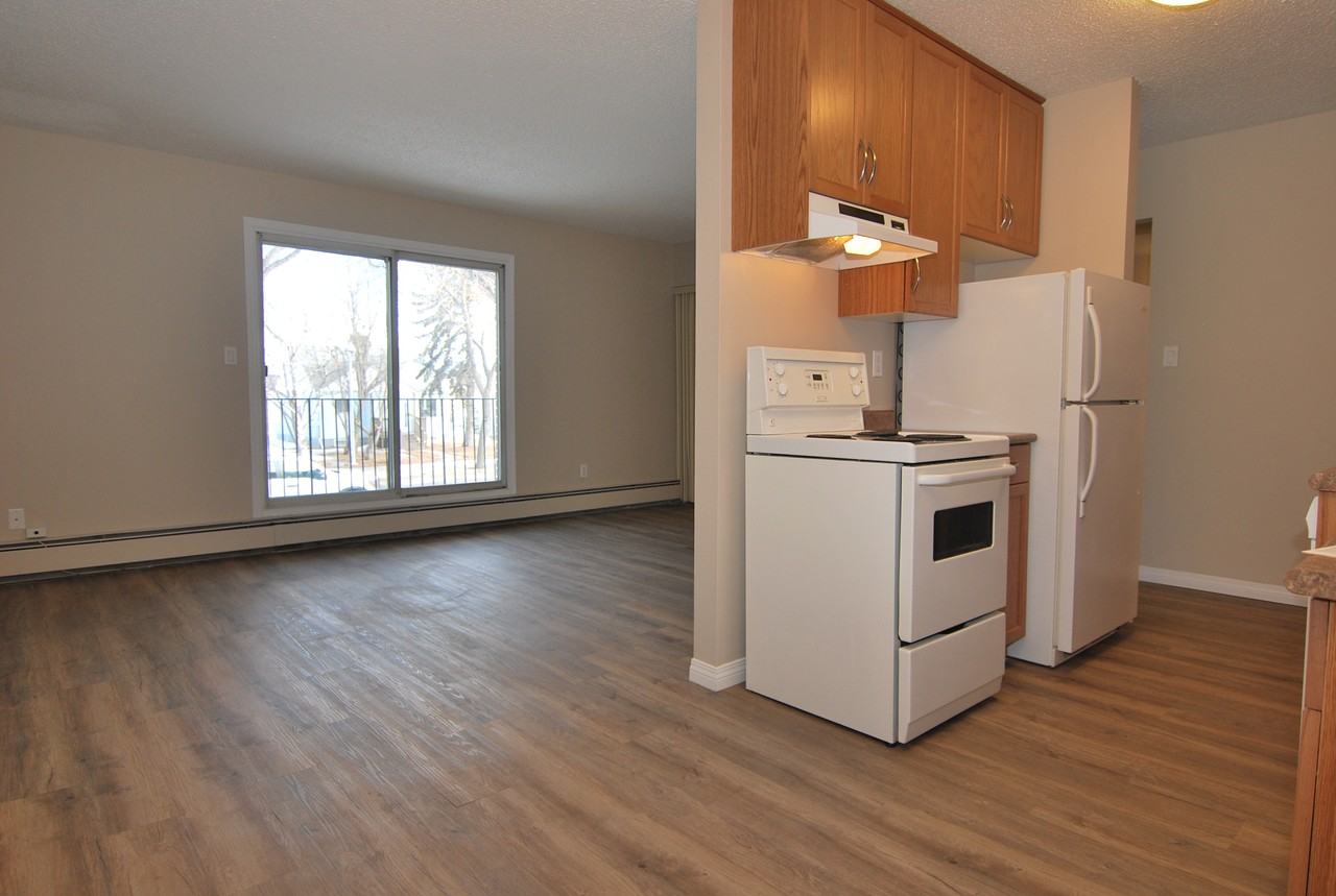 Whispering Pines - Photo 4 of 15