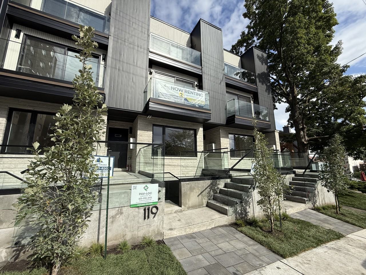 115-117-119 Springfield - Photo 3 of 50