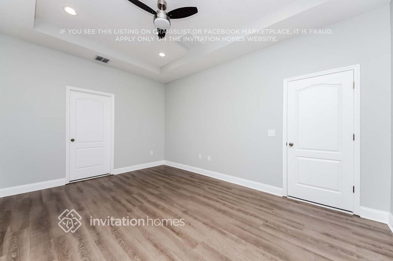 5159 Ravena Ave E - Photo 5 of 11