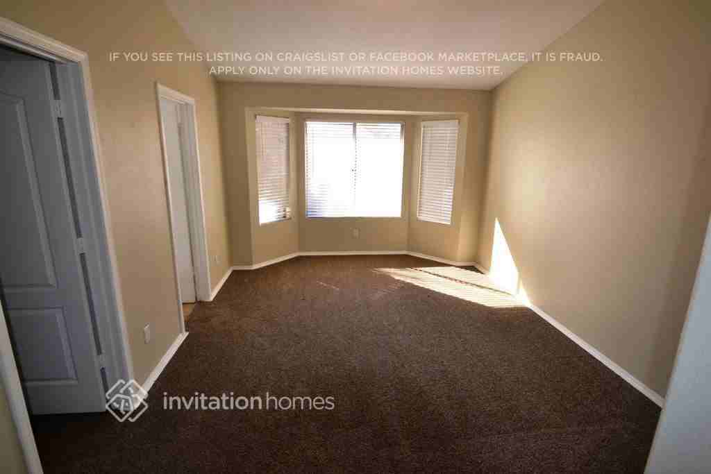 1669 E Golden Ln - Photo 6 of 11