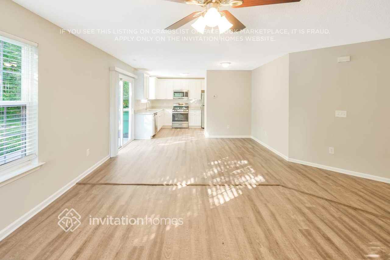 1418 Highfield Ct - Photo 7 of 26