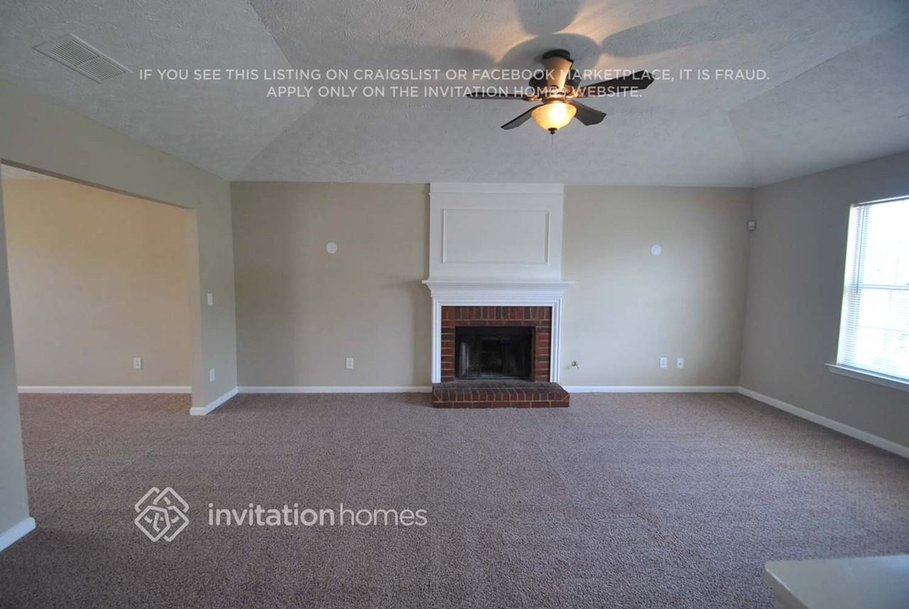 1375 Wimbleton Cv - Photo 2 of 12