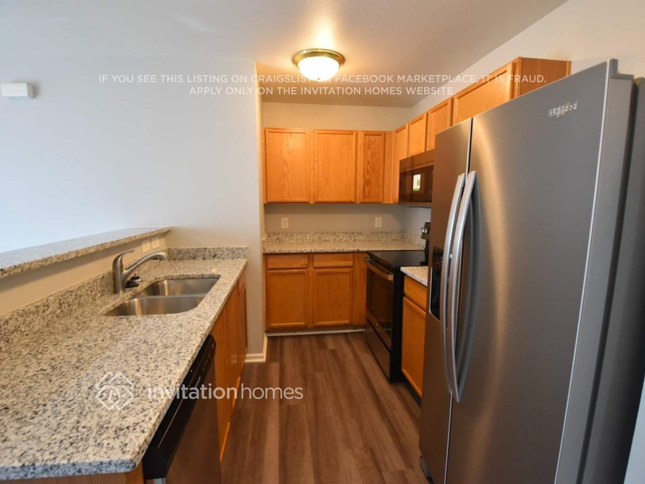 165 Hunter Park Dr - Photo 3 of 7