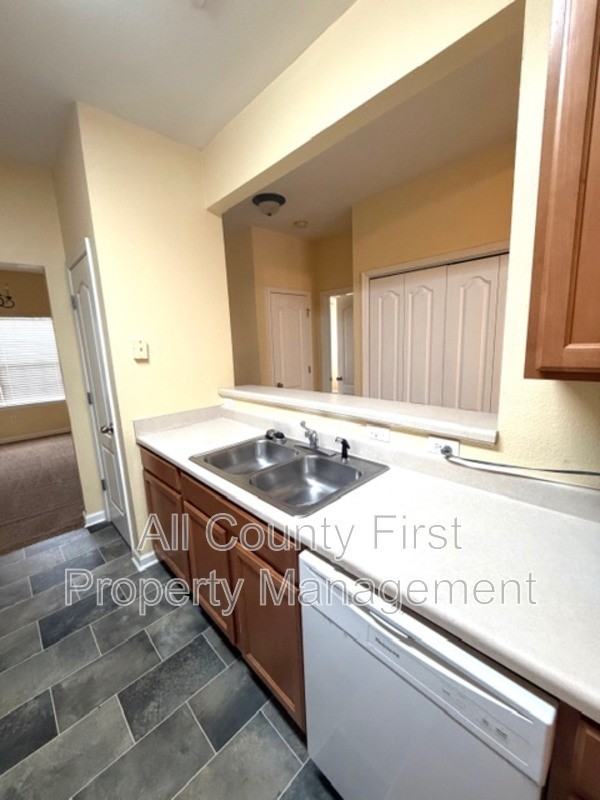 1368 Rogers Trce - Photo 4 of 24