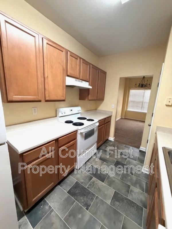 1368 Rogers Trce - Photo 5 of 24