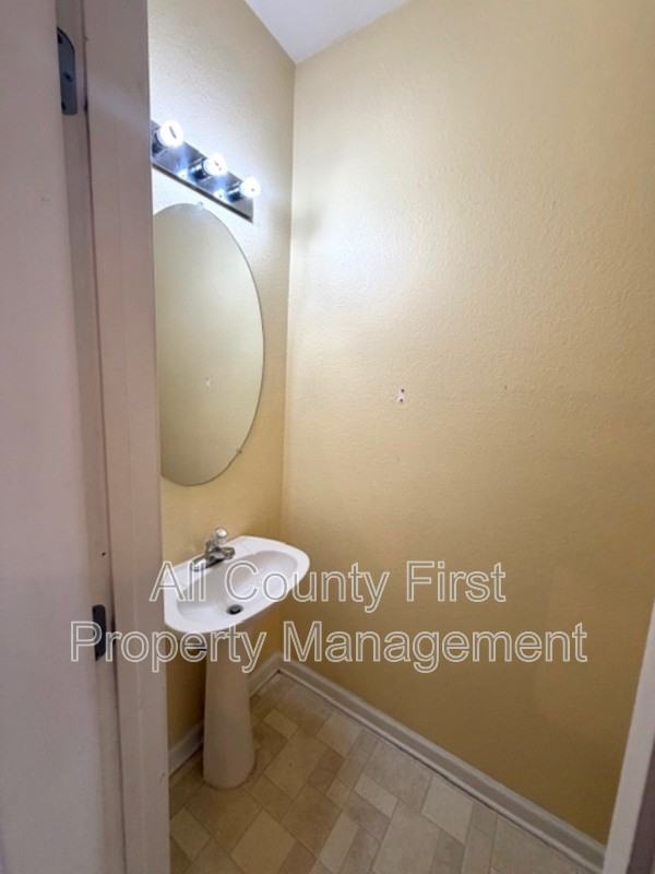 1368 Rogers Trce - Photo 7 of 24