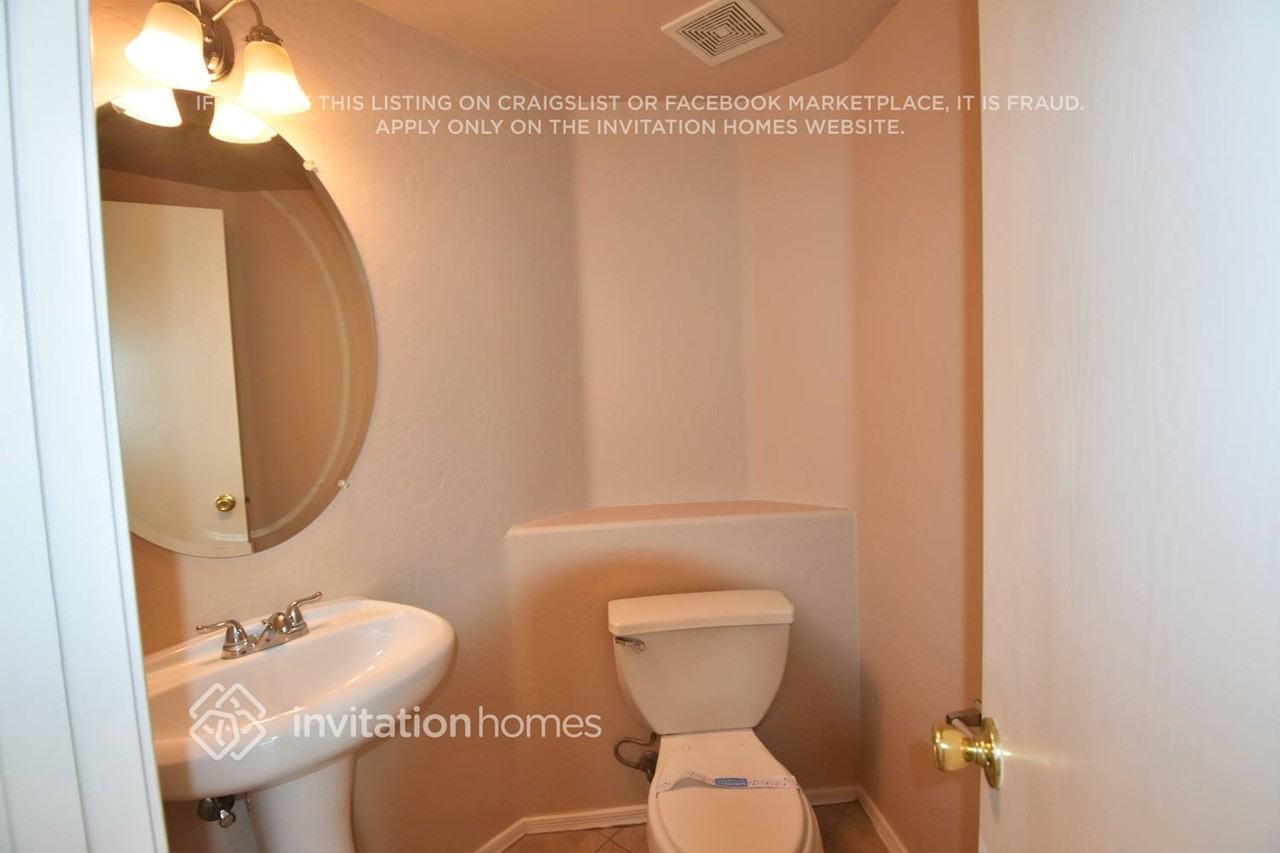 11411 W Yuma St - Photo 5 of 7