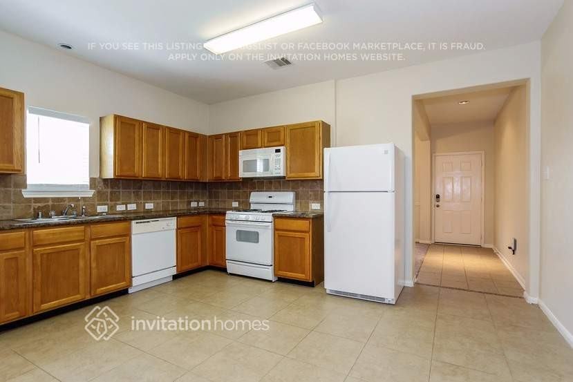 19026 Telford Way - Photo 5 of 27