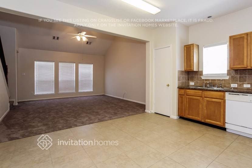 19026 Telford Way - Photo 7 of 27