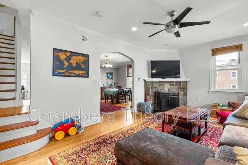 5201 2nd St Nw #A - Photo 6 of 29