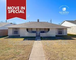 3701B Ivanhoe Dr - Photo 1 of 1