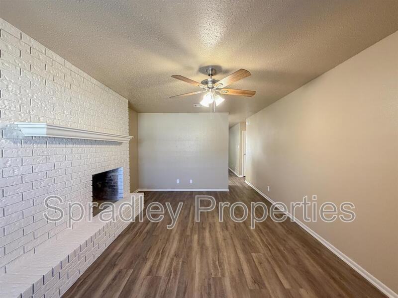 3701B Ivanhoe Dr - Photo 3 of 13