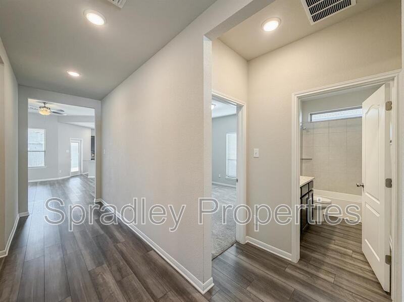 7429 Garden Glen Dr - Photo 3 of 30