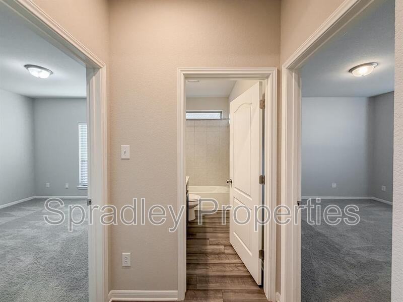 7429 Garden Glen Dr - Photo 4 of 30