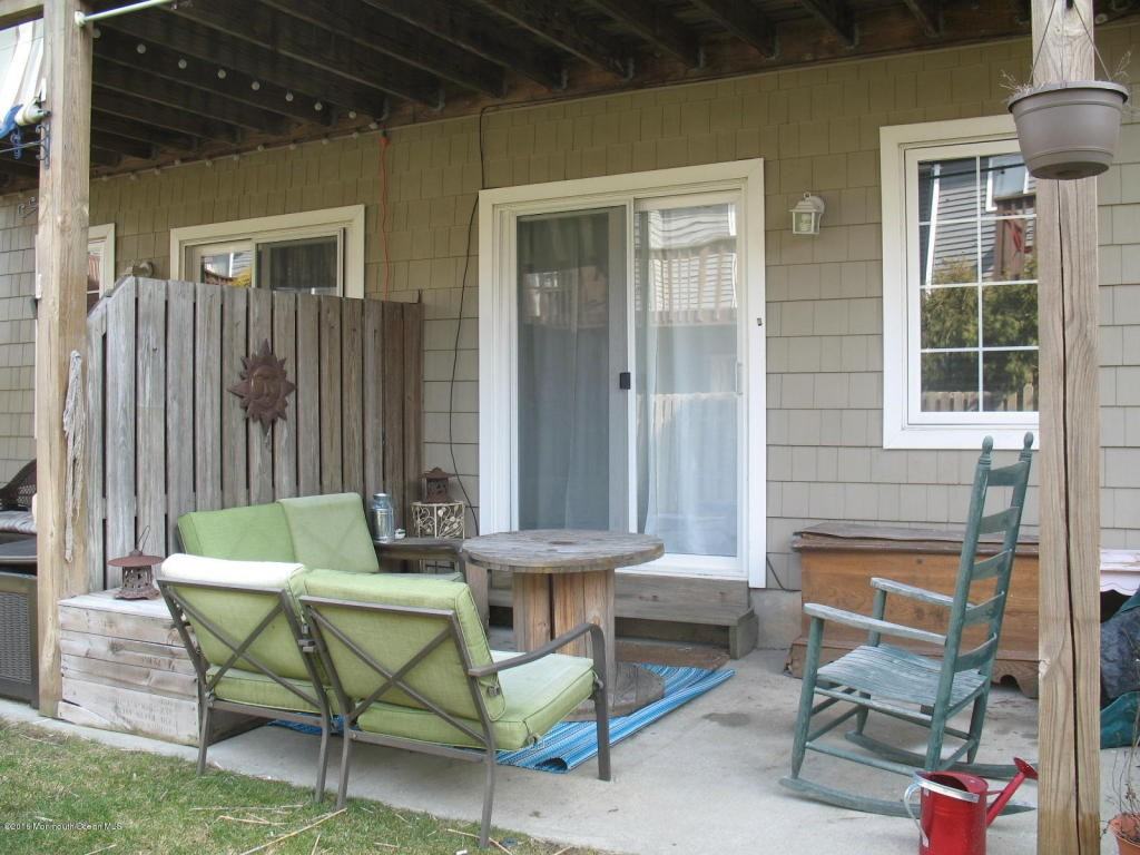 14 Gansett Court - Photo 2 of 24