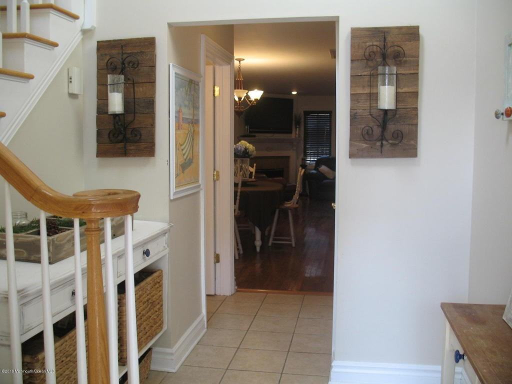 14 Gansett Court - Photo 3 of 24