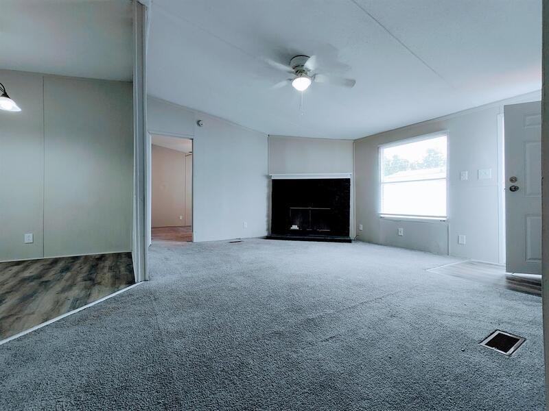 220 Sunshine Dr - Photo 4 of 17