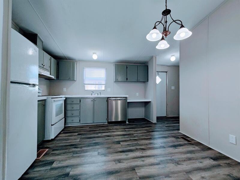 220 Sunshine Dr - Photo 5 of 17