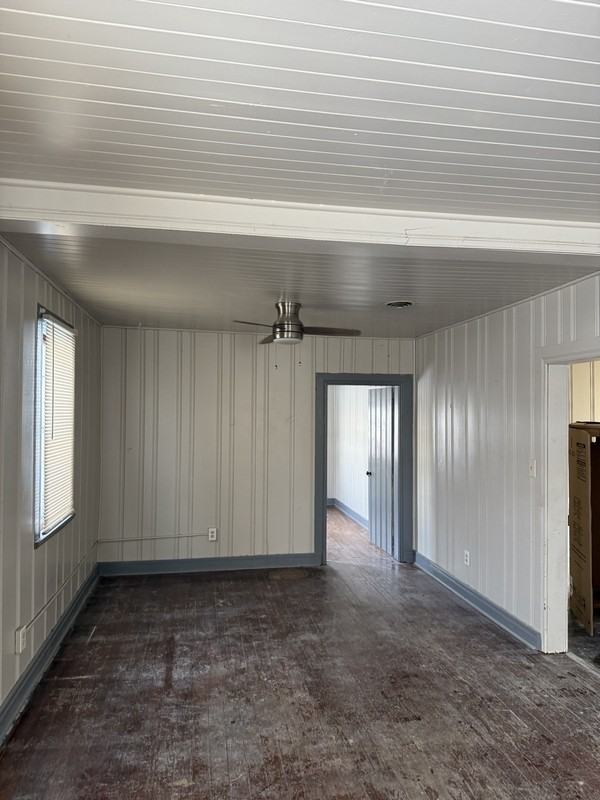 102 1/2 E Home Ave - Photo 4 of 8