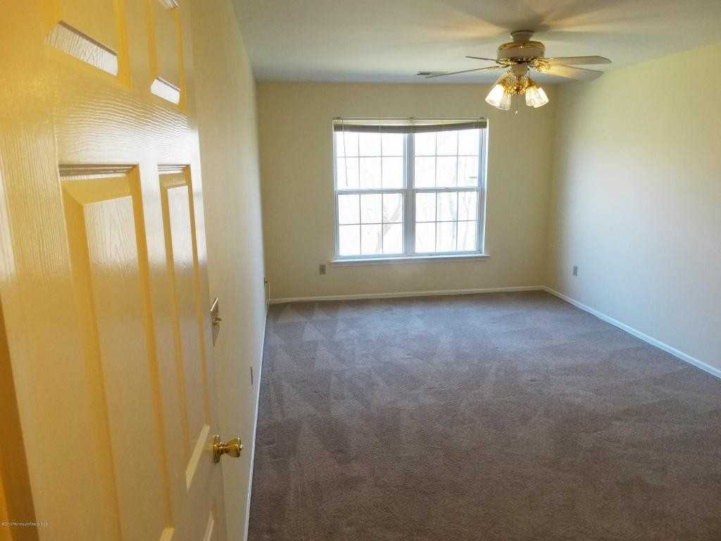 414 Deuce Dr - Photo 3 of 15