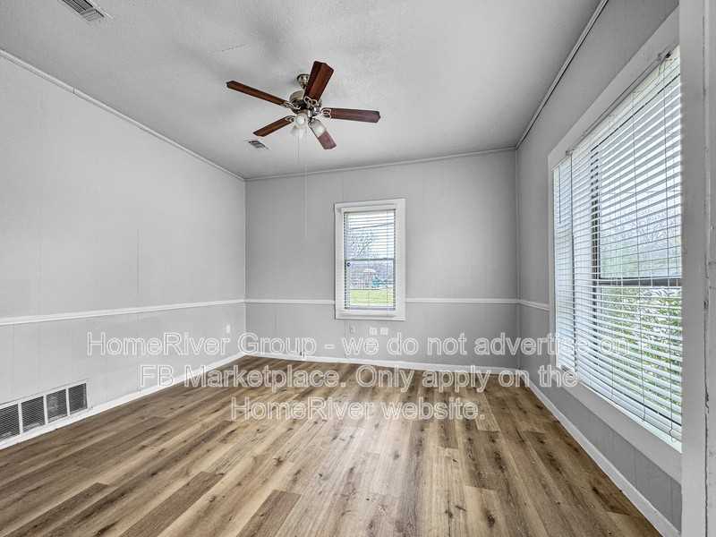 1025 E Chaffin St - Photo 3 of 19