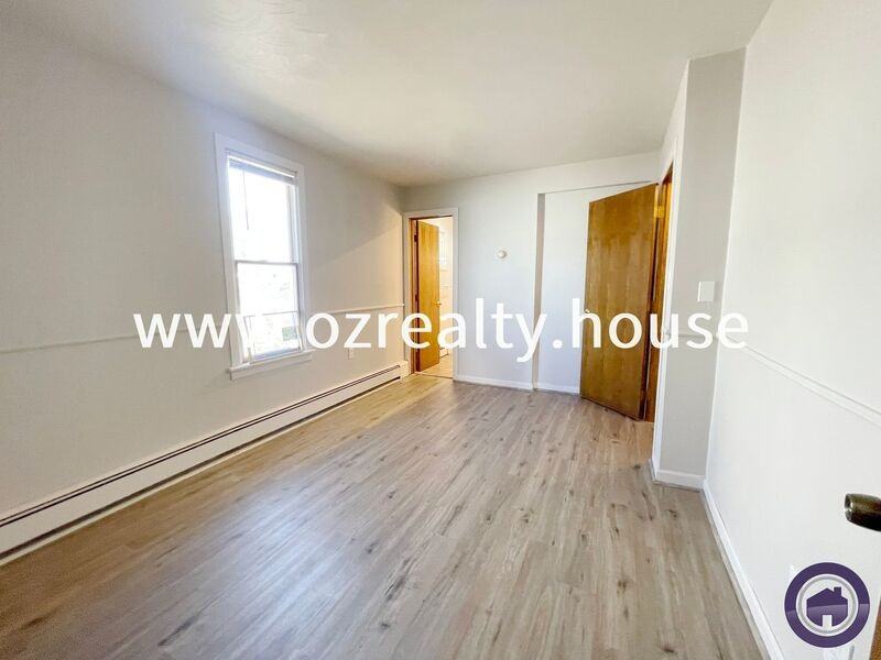 215 E Reed Ave - Photo 7 of 21