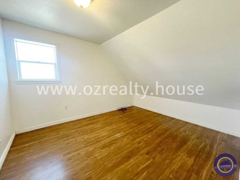 3580 Doyle St - Photo 4 of 17