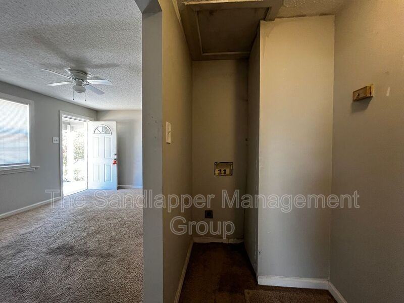 5607 Aldrich Ave - Photo 3 of 9