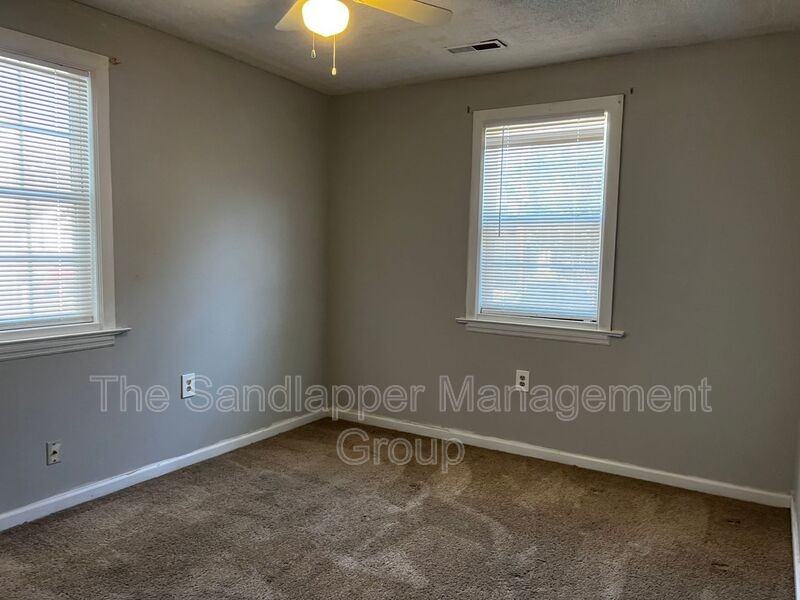 5607 Aldrich Ave - Photo 7 of 9