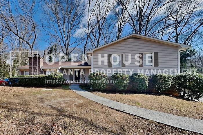 3575 Brookhill Cir - Photo 2 of 22