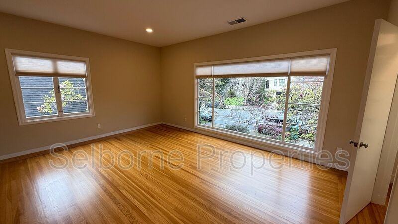 4174 Howe St - Photo 3 of 20