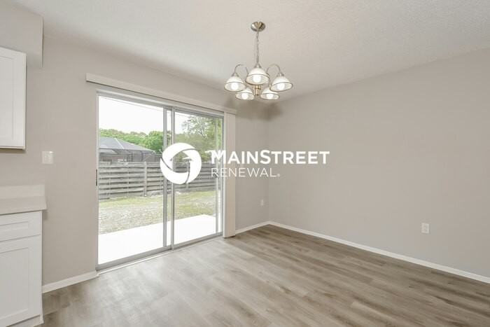 4715 Almanza Ave - Photo 5 of 16