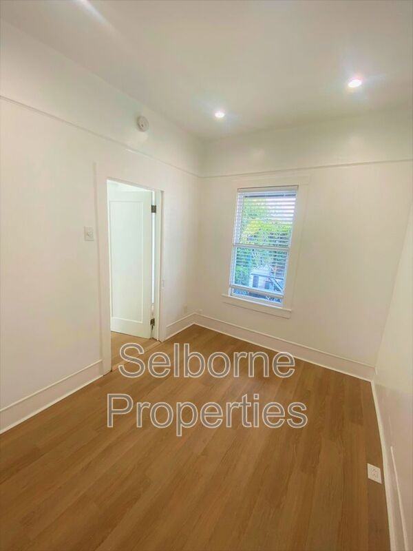 4325 Essex St - Photo 7 of 10