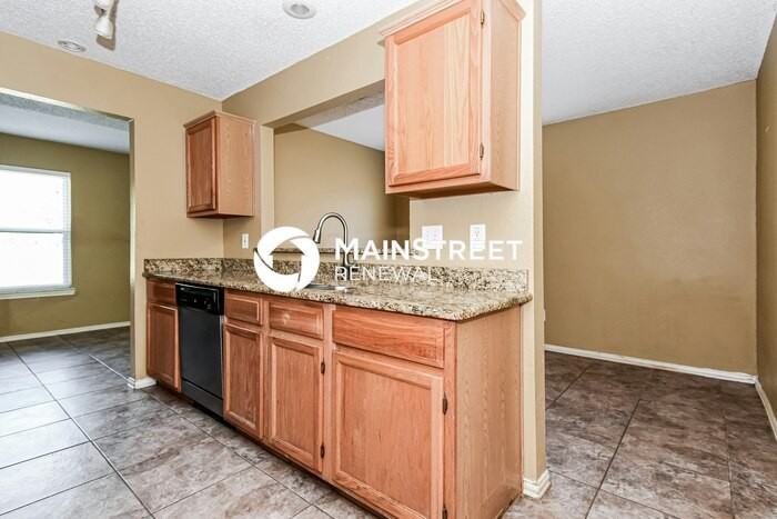 4812 W Creek Ln - Photo 5 of 19