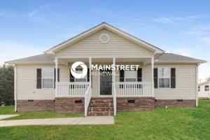 featured image of 306 E 28th St