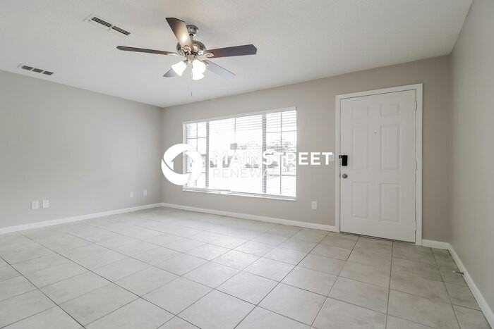 1107 Loblolly Ln - Photo 3 of 18