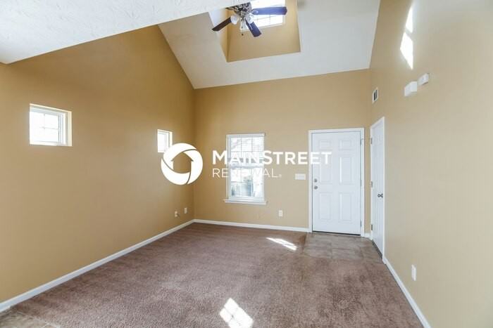 138 Silver Fox Trl - Photo 4 of 17