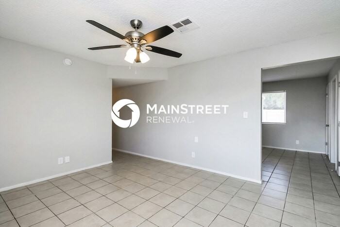 774 E Carla Vista Dr - Photo 4 of 16