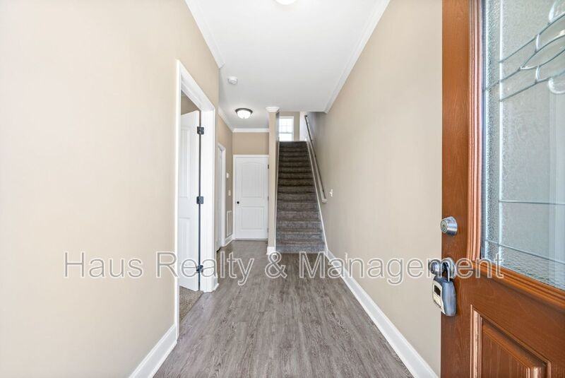 172 Dundee Dr - Photo 5 of 39