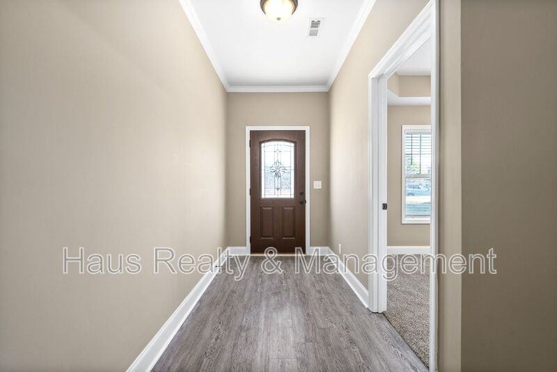 172 Dundee Dr - Photo 6 of 39