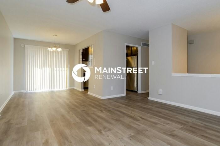 4701 Ne 48th St - Photo 5 of 17