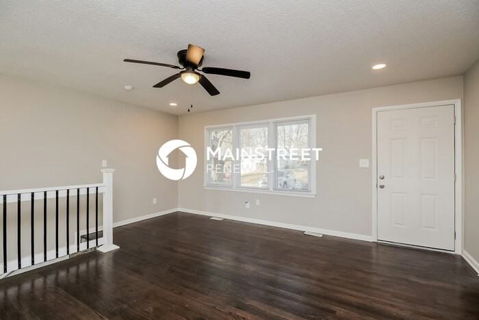 721 N Sunset Dr - Photo 6 of 17