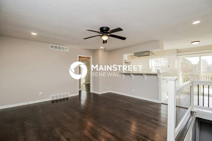 721 N Sunset Dr - Photo 7 of 17