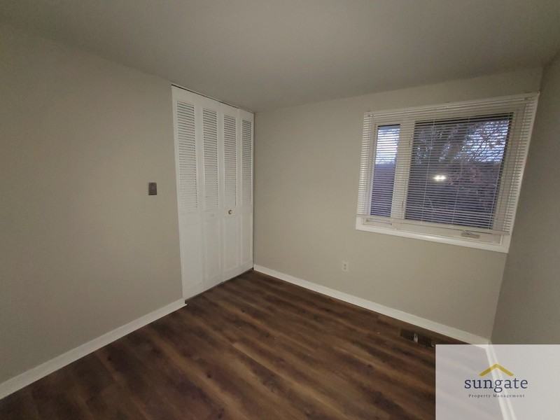 488 West Ct - Photo 7 of 20